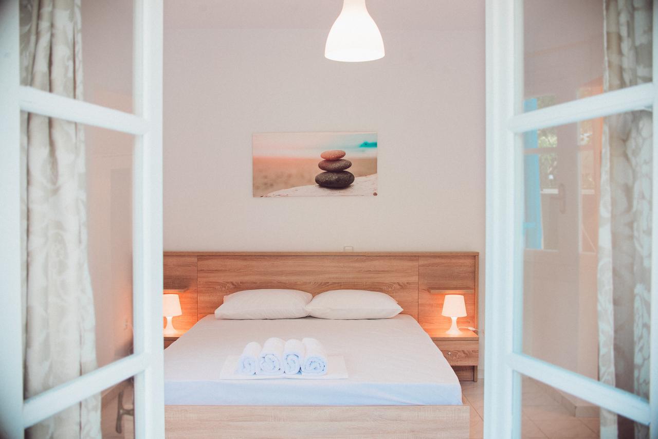 Nerina Studios Ayios Nikitas Ngoại thất bức ảnh